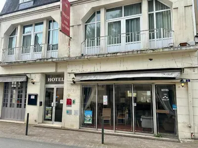 Façade ou entrée de l'établissement Chambre d'Hôtel Les Trois Lys