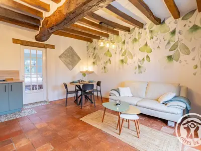 Coin salon dans l'établissement Charmant gîte près d'Angers avec extérieur privé - FR-1-622-93
