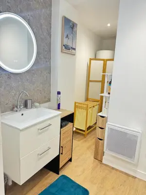 Salle de bains dans l'établissement Escale 1