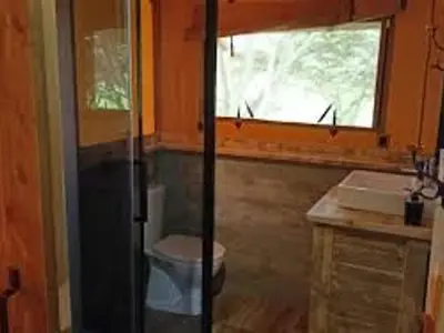 Plan de l'établissement Cabane Trappeur Lodge avec Jacuzzi et Ferme Pédagogique - FR-1-410-458