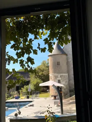 Piscine de l'établissement Meublés de Charme Romantique en Touraine ou située à proximité