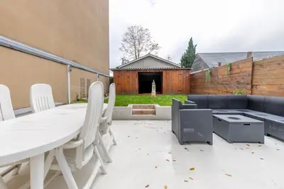Terrasse ou espace extérieur de l'établissement La maison du centre