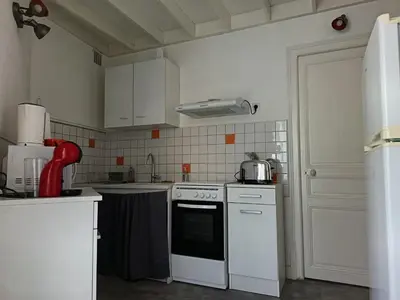 Cuisine ou kitchenette dans l'établissement T2 au cœur des châteaux