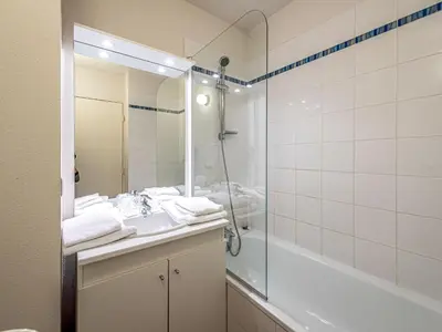 Salle de bains dans l'établissement Holiday Home Cottage Confort-2 by Interhome