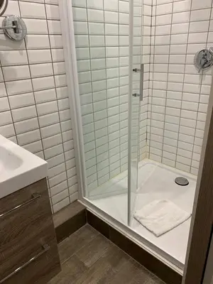 Salle de bains dans l'établissement La Résidence RR