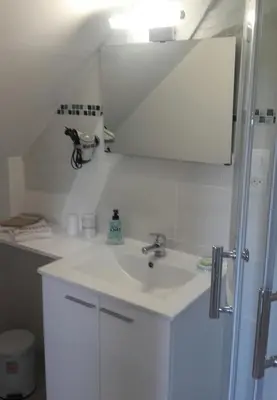Salle de bains dans l'établissement Chambres La Guéjaillière