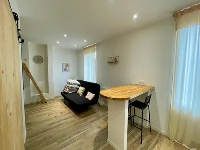 Coin salon dans l'établissement Studio Cosy, 2 pas Gare de Tours