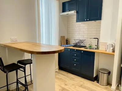 Cuisine ou kitchenette dans l'établissement Studio Cosy, 2 pas Gare de Tours