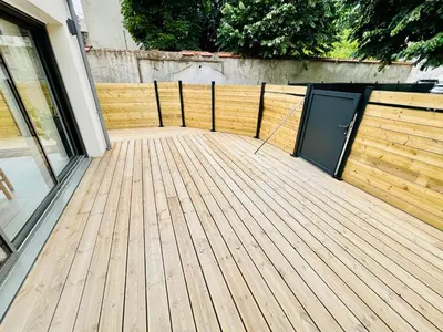 Balcon ou terrasse dans l'établissement Hypercentre, spacieux, lumineux, la Maison du Rempart