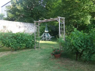 Jardin de l'établissement Gîte de charme La Forge