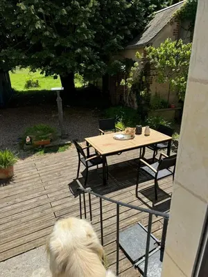 Terrasse ou espace extérieur de l'établissement Maison chaleureuse avec grand jardin à 2h de Paris