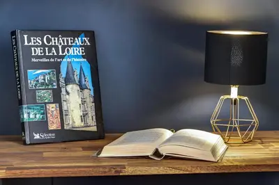 Bibliothèque dans l'appartement