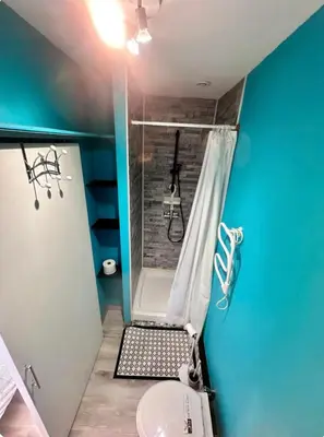 Salle de bains dans l'établissement Bugle