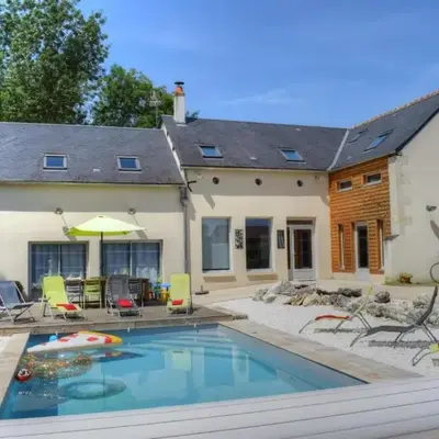 Les Prairies du Val d'Amboise Grand Gite 15 pers PMR avec piscine