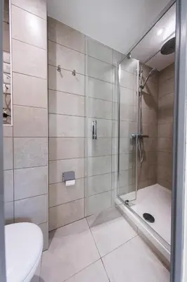 Salle de bains dans l'établissement Le petit répit châteaux Islette -Azay - CNPE