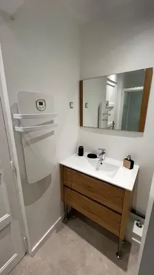 Salle de bains dans l'établissement L 'Escale Amicale