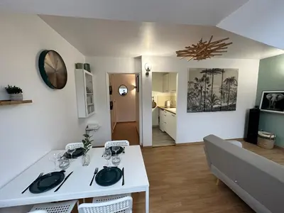 Cuisine ou kitchenette dans l'établissement Appart T3 confort 4-6 pers - CLIM-Hypercentre