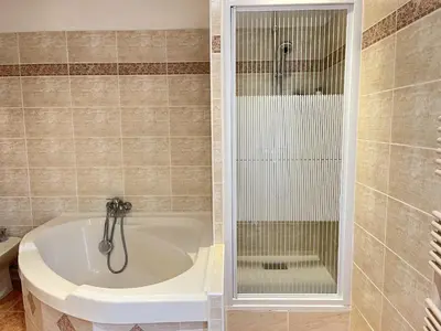 Salle de bains dans l'établissement Le Nuancier - Garage - Jardin 10 pers