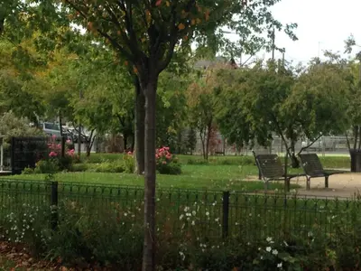 Jardin de l'établissement Appartement charmant proche Gare