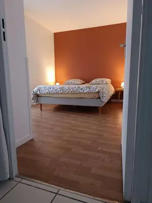 Un ou plusieurs lits dans un hébergement de l'établissement Maison de 82m2 proche du Mans avec parking privé