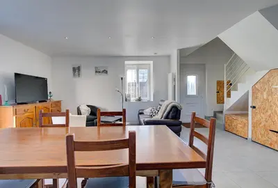 Télévision ou salle de divertissement dans l'établissement La Maison à Côté - 6 couchages