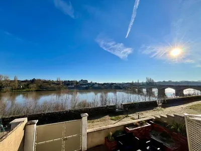 Vue sur la rivière ou le fleuve situé(e) à proximité de l'appartement