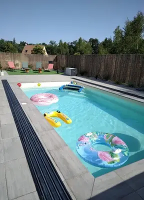 Piscine de l'établissement Gîte à la campagne 4 ou située à proximité