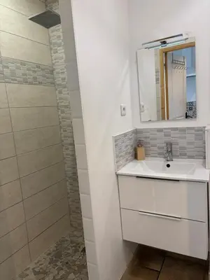 Salle de bains dans l'établissement Gîte à la campagne 4