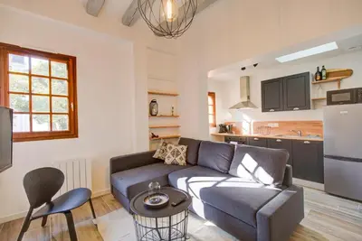 Cuisine ou kitchenette dans l'établissement La cabane - A l Ombre des vieilles poutres
