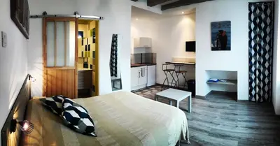 Un ou plusieurs lits dans un hébergement de l'établissement Joli studio au calme 10 min de Tours centre