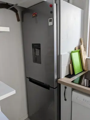 Cuisine ou kitchenette dans l'établissement T2 Au pied du château sans vis à vis