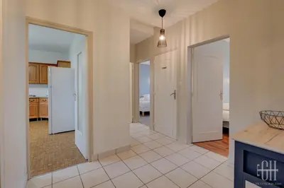 Cuisine ou kitchenette dans l'établissement La Marnière, Maison avec jardin , 6 V, Parking