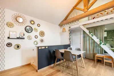 Coin salon dans l'établissement Gîte Studio 4 à 6 personnes