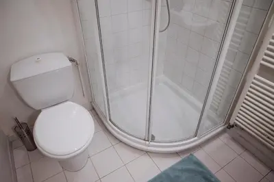 Salle de bains dans l'établissement Le pressoir du prieuré