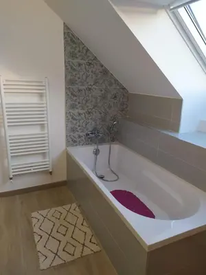Plan de l'établissement 10 min du Circuit 24h du MANS - Grandes chambres très confortables dans maison récente et jardin !
