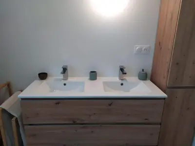 Plan de l'établissement 10 min du Circuit 24h du MANS - Grandes chambres très confortables dans maison récente et jardin !