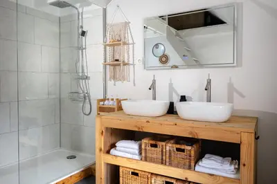 Salle de bains dans l'établissement Vakantiewoning BienViennue