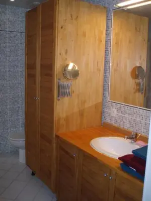 Salle de bains dans l'établissement location Champagné