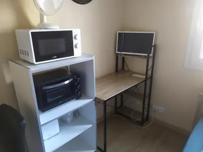 Cuisine ou kitchenette dans l'établissement Studette COSY 2 couchages proche TOURS