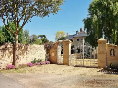 Plan de l'établissement Gîte charmant à Saint-Georges près de Doué-en-Anjou - FR-1-622-98