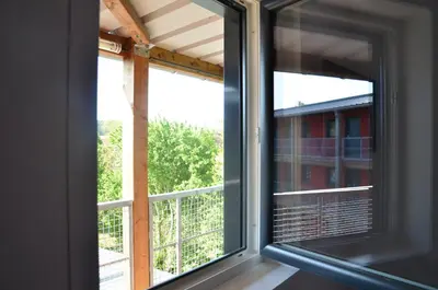 Balcon ou terrasse dans l'établissement Unisotel Le Mans