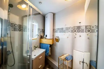 Salle de bains dans l'établissement Reve bleu Studio lumineux 30m2 hypercentre Blois