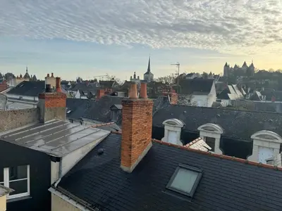 Plan de l'établissement Les Lys D'or vue Château Hyper Centre climatisé