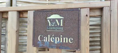 Certificat, récompense, panneau ou autre document affiché dans l'établissement You and Me Glamping