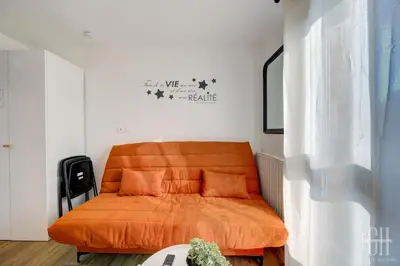 Coin salon dans l'établissement Mars - Proche A10 - 2V - Parking
