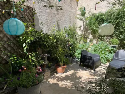 Jardin de l'établissement Chambre Veteranova