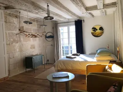 Un ou plusieurs lits dans un hébergement de l'établissement Bell Art, a deux pas de la cathédrale