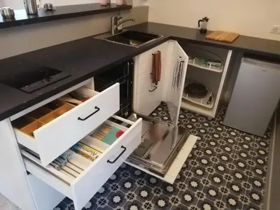 Cuisine ou kitchenette dans l'établissement Appartement accueillant à Luynes, 60 m² avec jardin