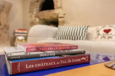 Bibliothèque dans l'appartement