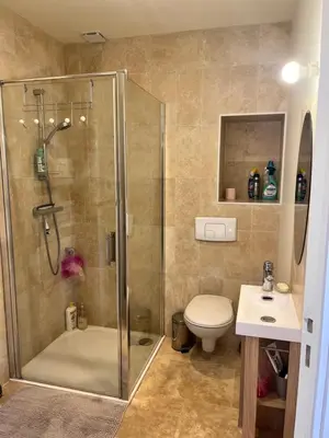 Salle de bains dans l'établissement Charmante petite maison, à 5 mn de Blois